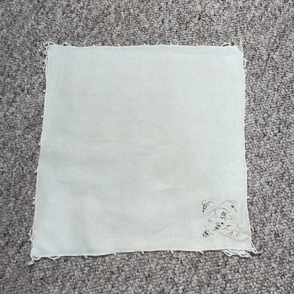 VTG SET OF 4 Linen Cut Work Corner Square Napkins 13
